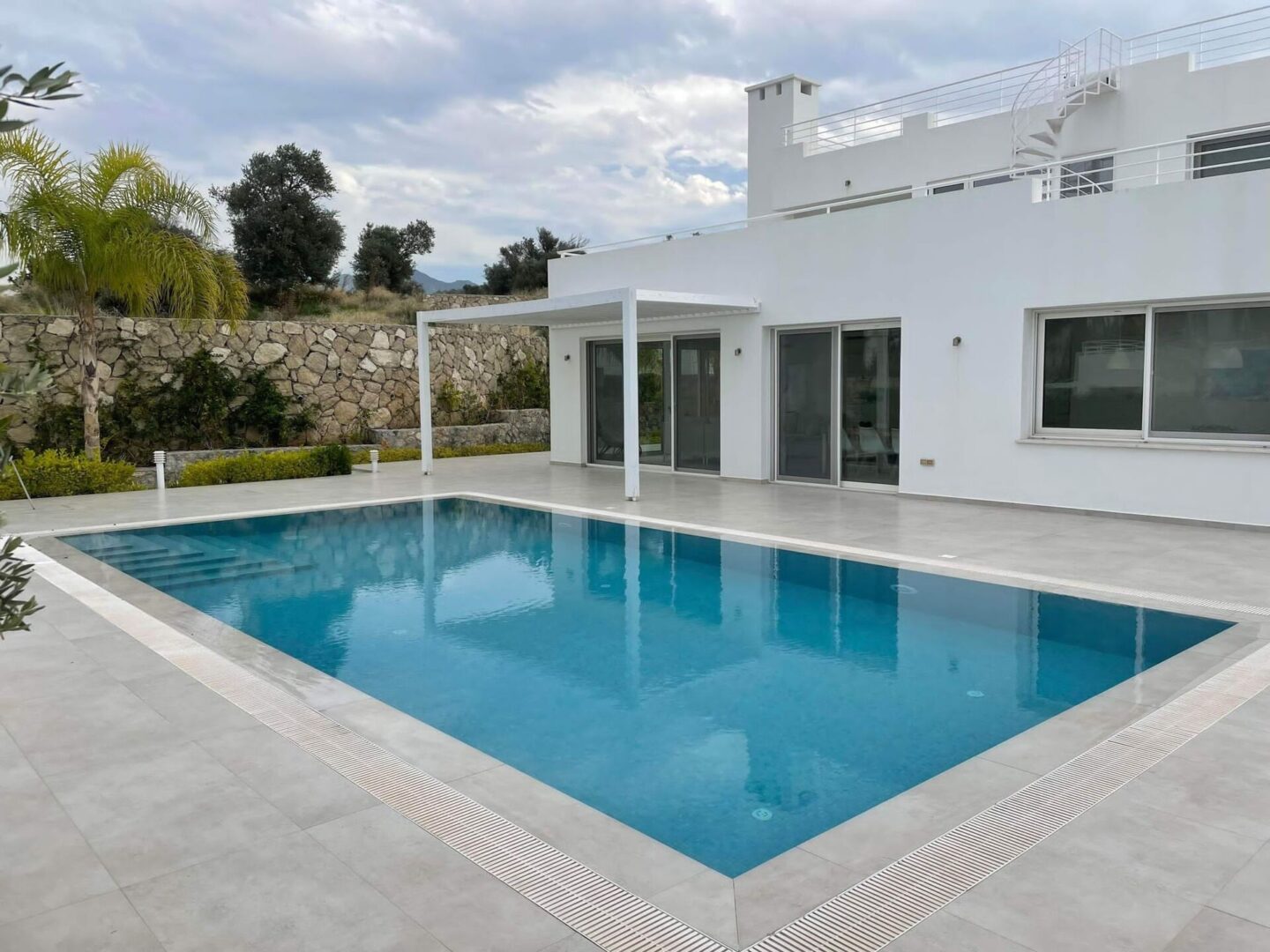 Notverkauf 699.000€ – Luxus Villa Luxus Ausstattung Luxus Meerblick